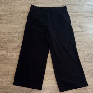 American Eagle women’s Black Wide-Leg Trousers slacks size 14
